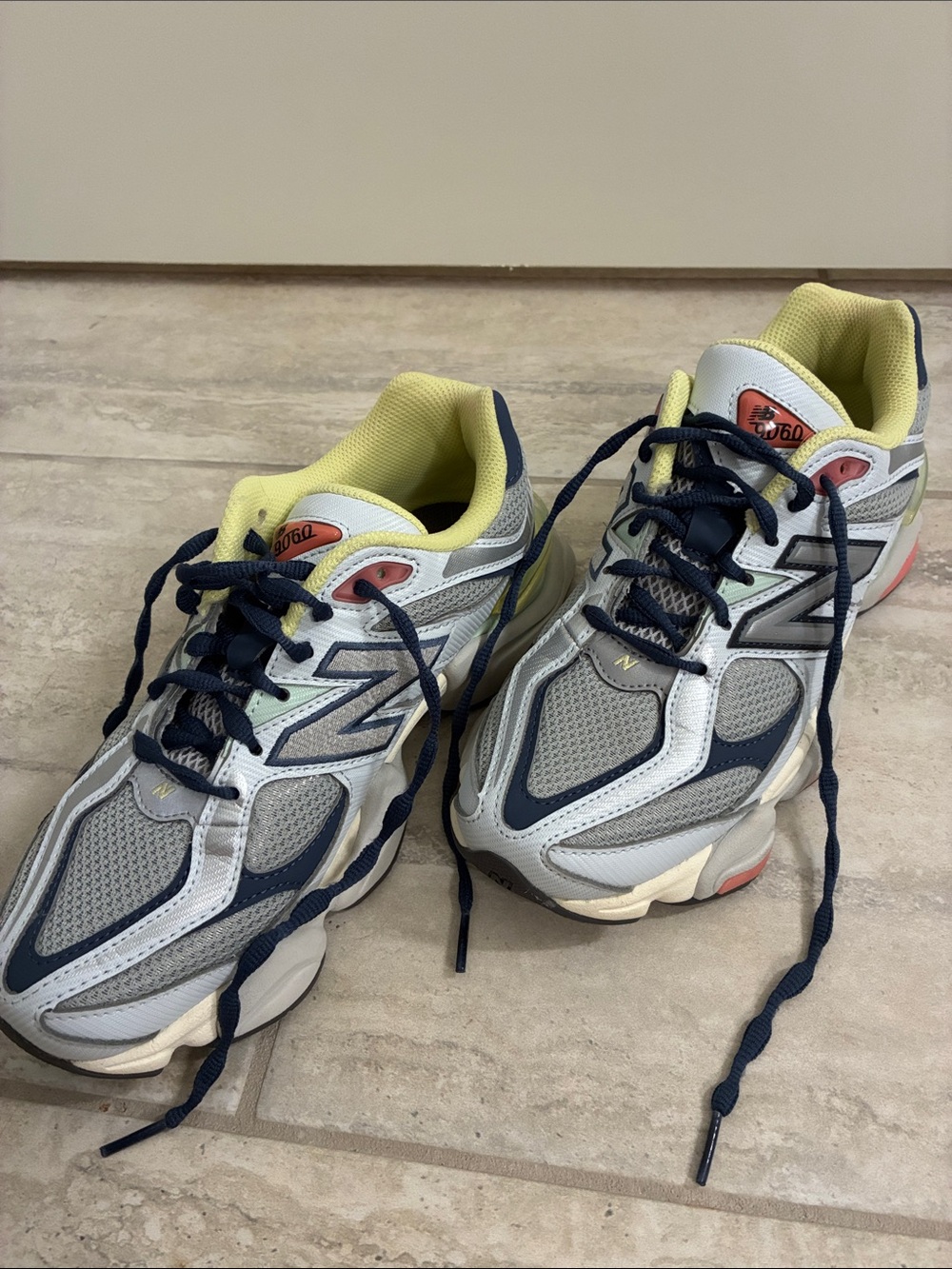 New Balance 9060